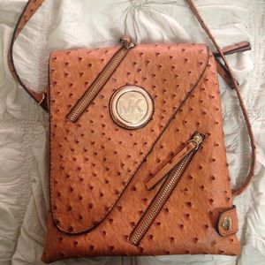 Michael Kors Cross bodybag