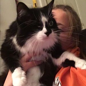 Meet your Posher, Chloe