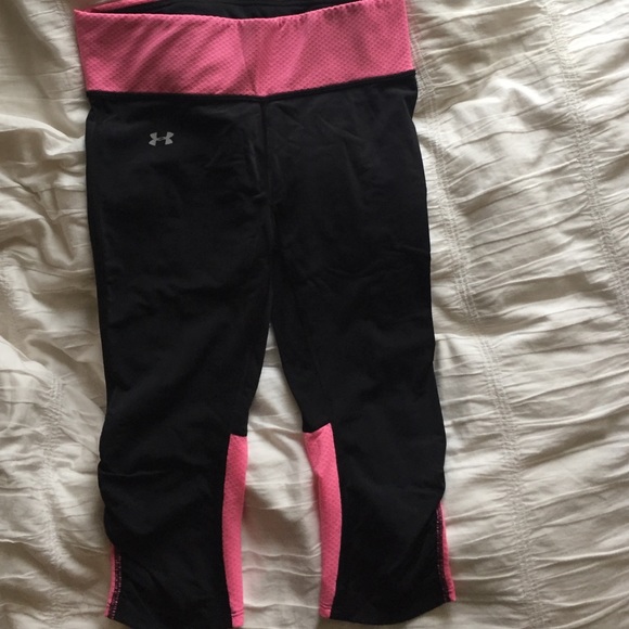 Cropped workout pants