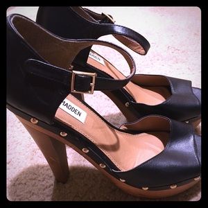 Steve Madden wooden platform clogs