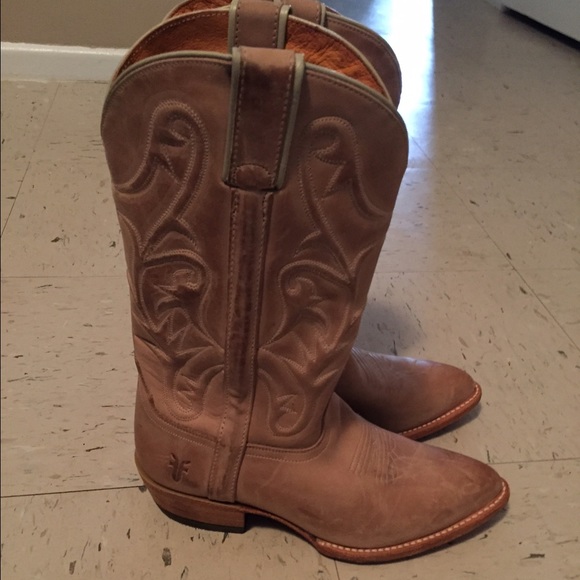 Fry boots used twice !