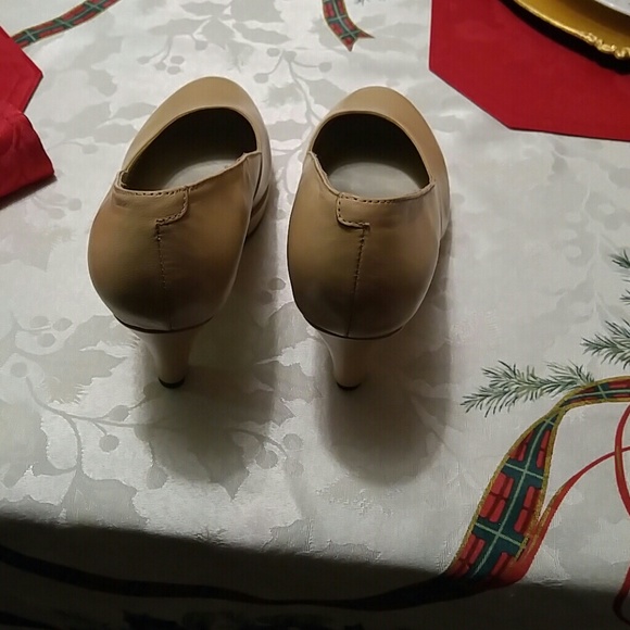Last Markdown*** Bella Vita Shoes*** EUC*** - Picture 4 of 4