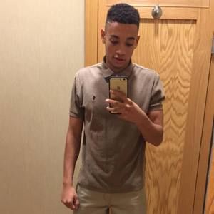 Meet your Posher, Nicholas