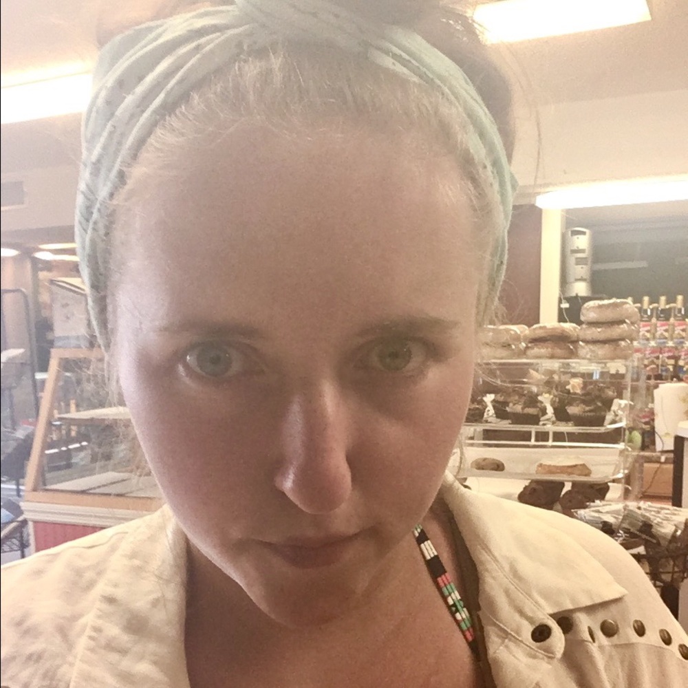 Meet your Posher, Steph