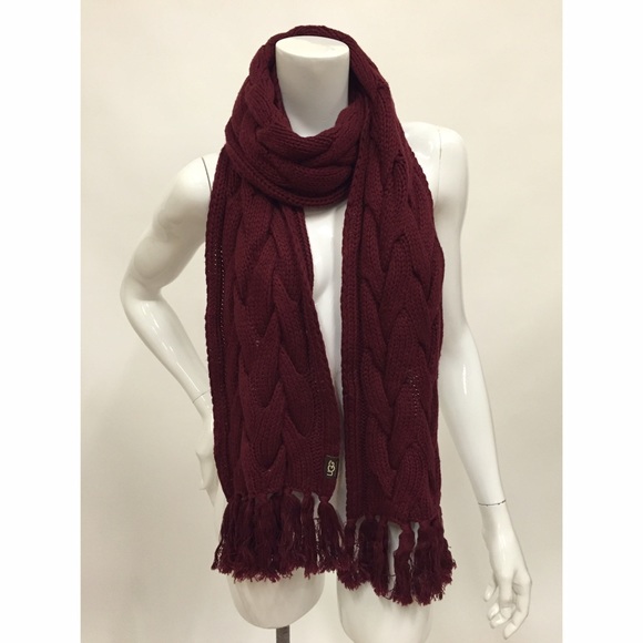 UGG Accessories - Ugg cable knit scarf