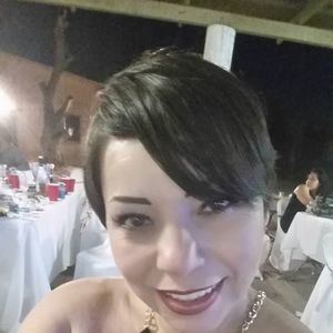 Meet your Posher, Leticia