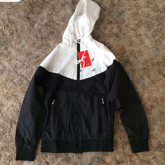 Nike windbreaker