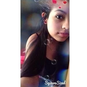 Meet your Posher, Nayeli