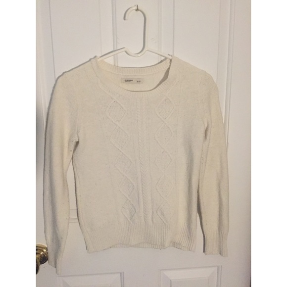 Old Navy White Sweater Size Small