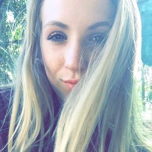 Meet your Posher, Tori