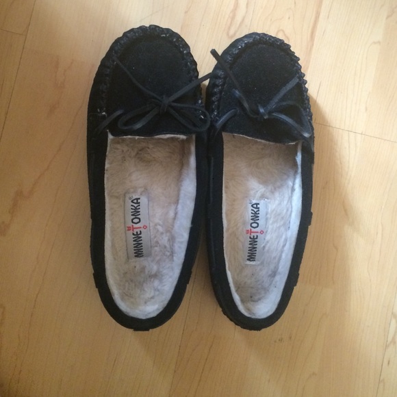 Minnetonka moccasin with soft lining size 7.5