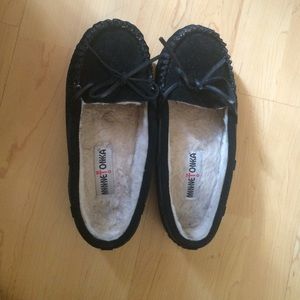 Minnetonka moccasin with soft lining size 7.5