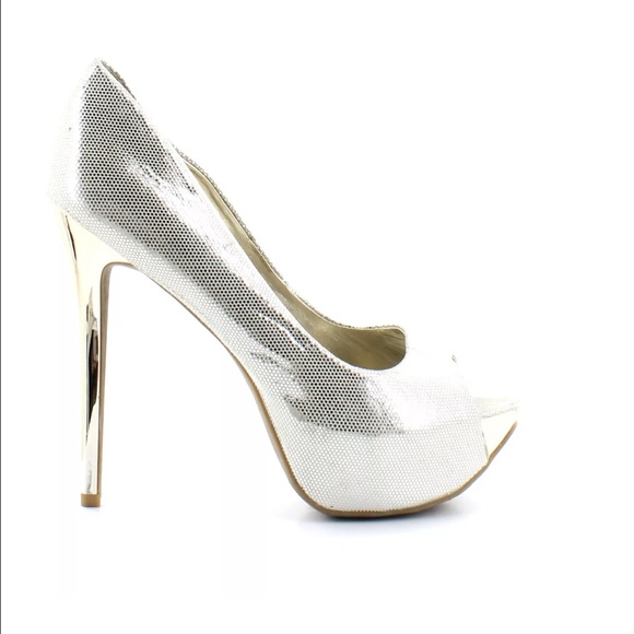 Carlos Santana Bel-Air Metallic Shoes MSRP $110