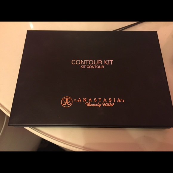 Anastasia contour kit