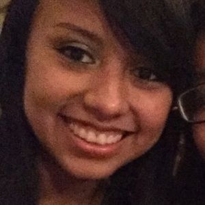 Meet your Posher, Yesenia