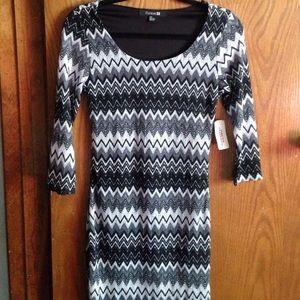 Chevron 3/4 Sleeve Dress