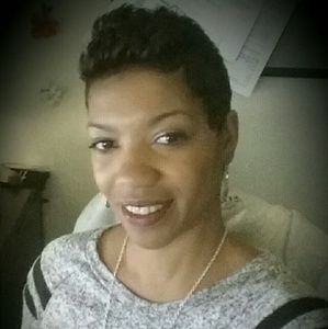 Meet your Posher, Krisinda