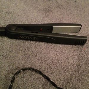 revlon hair straightener