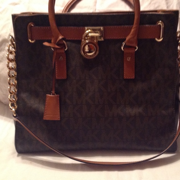 Michael Kors Hamilton Large Logo Tote - Picture 1 of 4