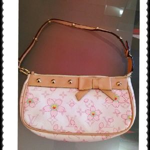 💞💞Louis Vuitton small purse 💞💞