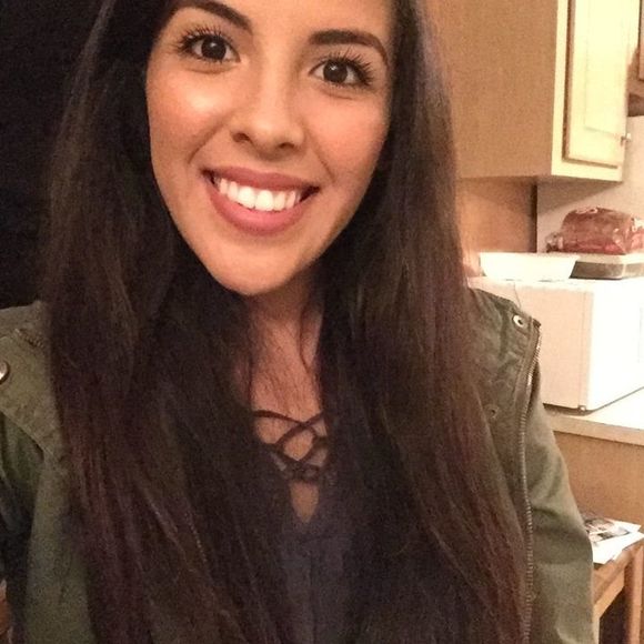 Meet your Posher, Brisely