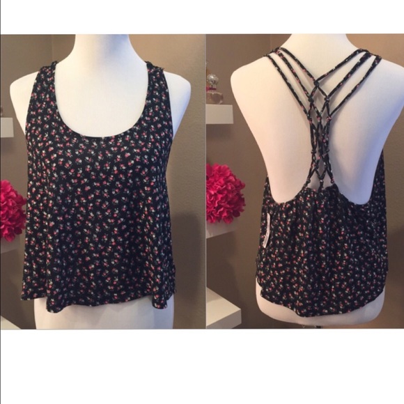 Forever 21 Tops - Forever 21 Flowy Tank Top