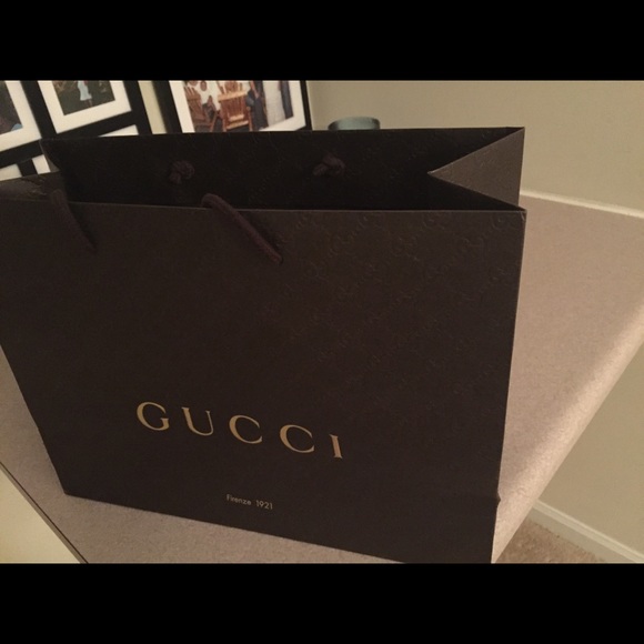 GUCCI - Picture 2 of 2