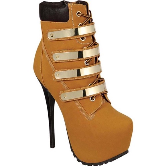 *BRAND NEW* These boots have NEVER been worn. - Picture 1 of 1