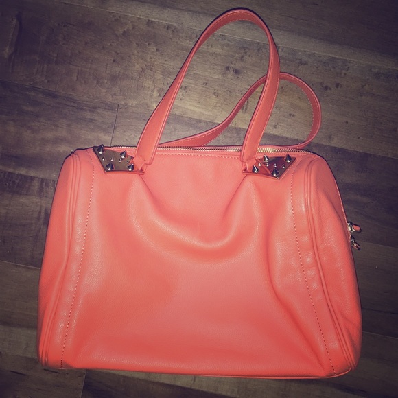Vince Camuto Handbag Gently Used - Picture 1 of 3