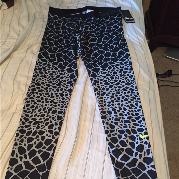 Nike pro leggings