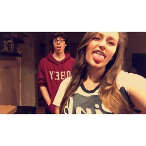 Meet your Posher, Hailey