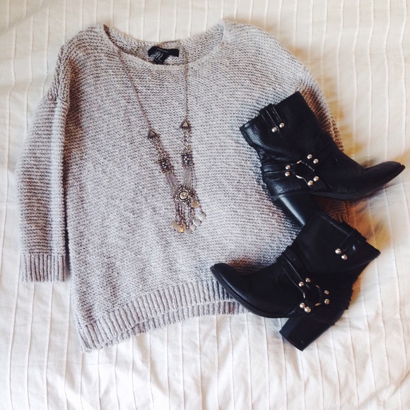 FOREVER 21 Knit Sweater
