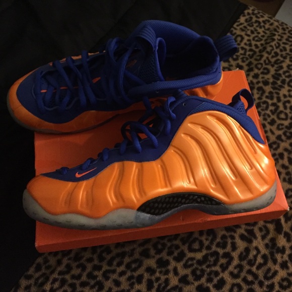 Air Foamposite One “Knicks” - Picture 2 of 3