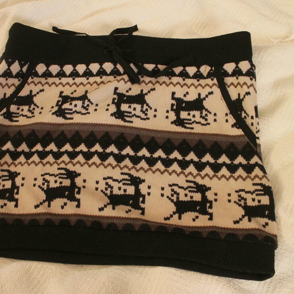 Deer Patterned Sweater Skirt