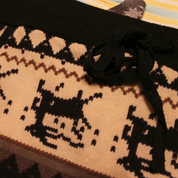 Deer Patterned Sweater Skirt - Picture 2 of 4