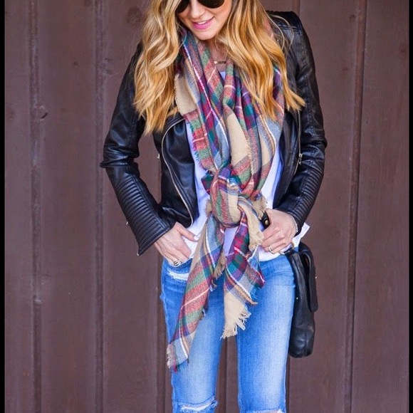 Accessories - LARGE PLAID BLANKET SCARF!!!