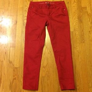 Red skinny jeans😃