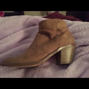 Suede short boots