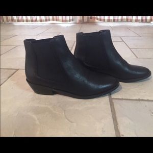 Ankle boots