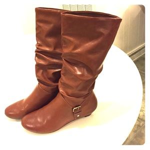 Women's New Directions Brown Wedge Boots Size 7.5