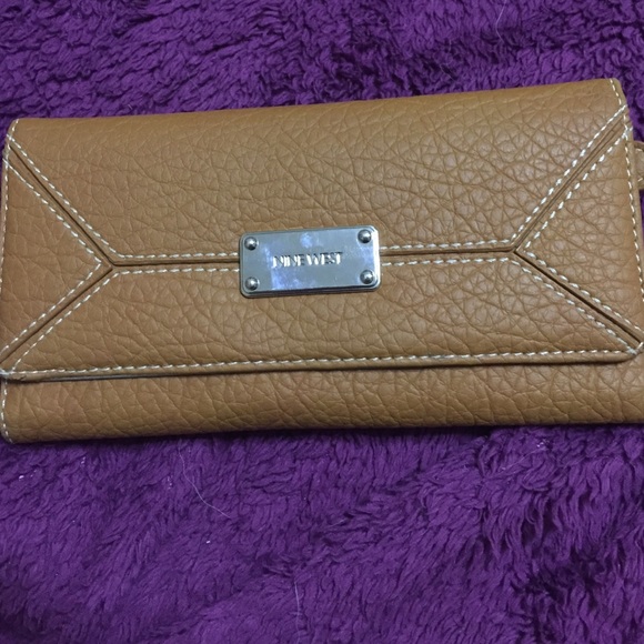 Nine West wallet
