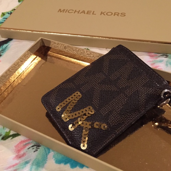 Michael Kors Wristlet