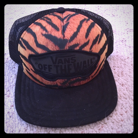 Tiger print Vans SnapBack