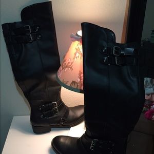Size 10 Dolce vita boots black