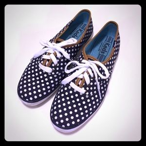 Women's Keds Blue and White Polka-Dot Shoes Size 7