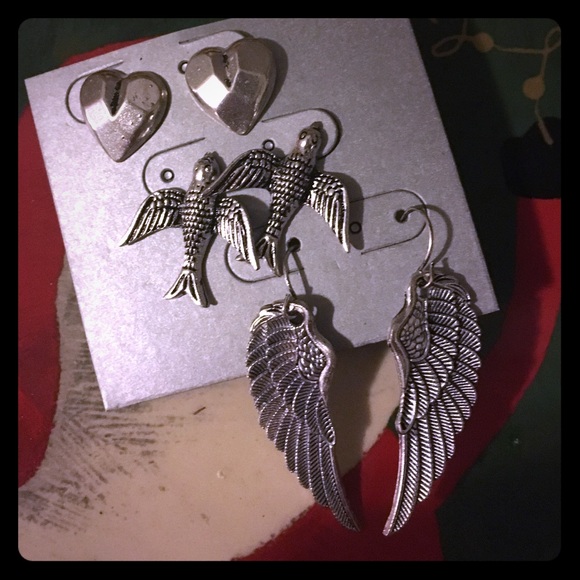 Jewelry - NEW Earrings