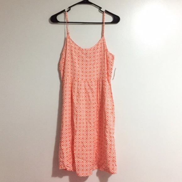 🐾SOLD🐾 Geometric Pattern Dress - Picture 3 of 3