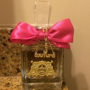 Juicy Couture Viva La Juicy perfume