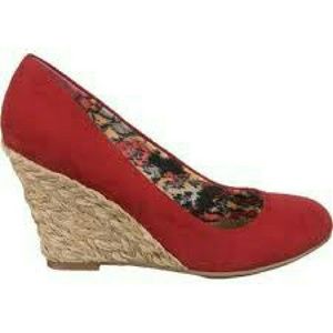 NWT Fergalicous Red Wedge Pump Size 6.5