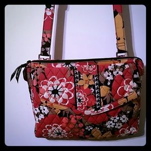 Vera Bradley messenger handbag